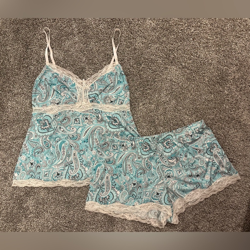 Marilyn Monroe Paisley Lace Pajama Set- Light Blue 🩵🧜🏼‍♀️🫧🤍